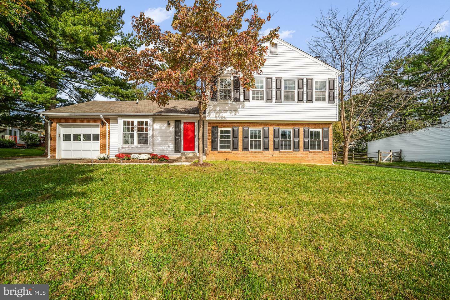 Property Photo:  14869 Dufief Drive  MD 20878 