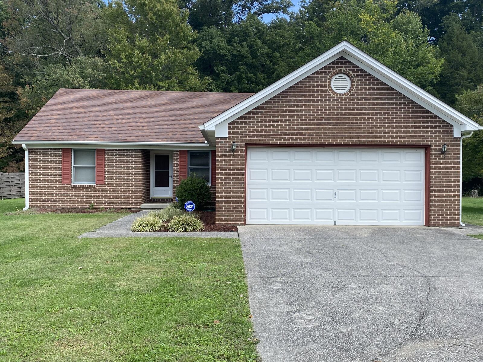 Property Photo: 608 Scaffold Cane Road KY 40403