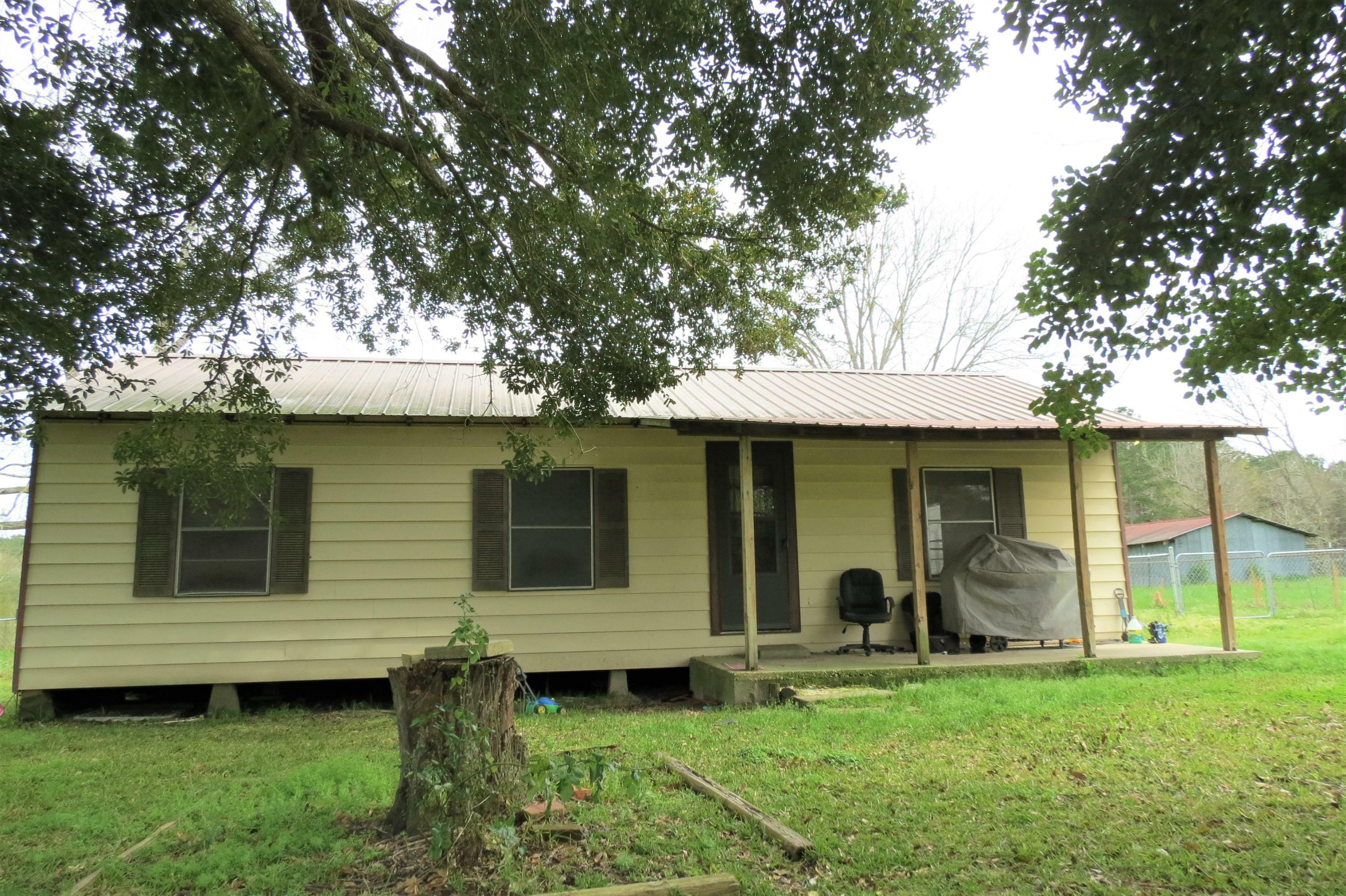 112 Ambler Rd  Leesville LA 71446 photo