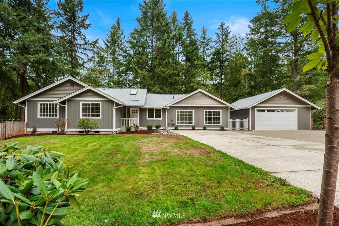 Property Photo: 6115 31st Street Ct NW WA 98335