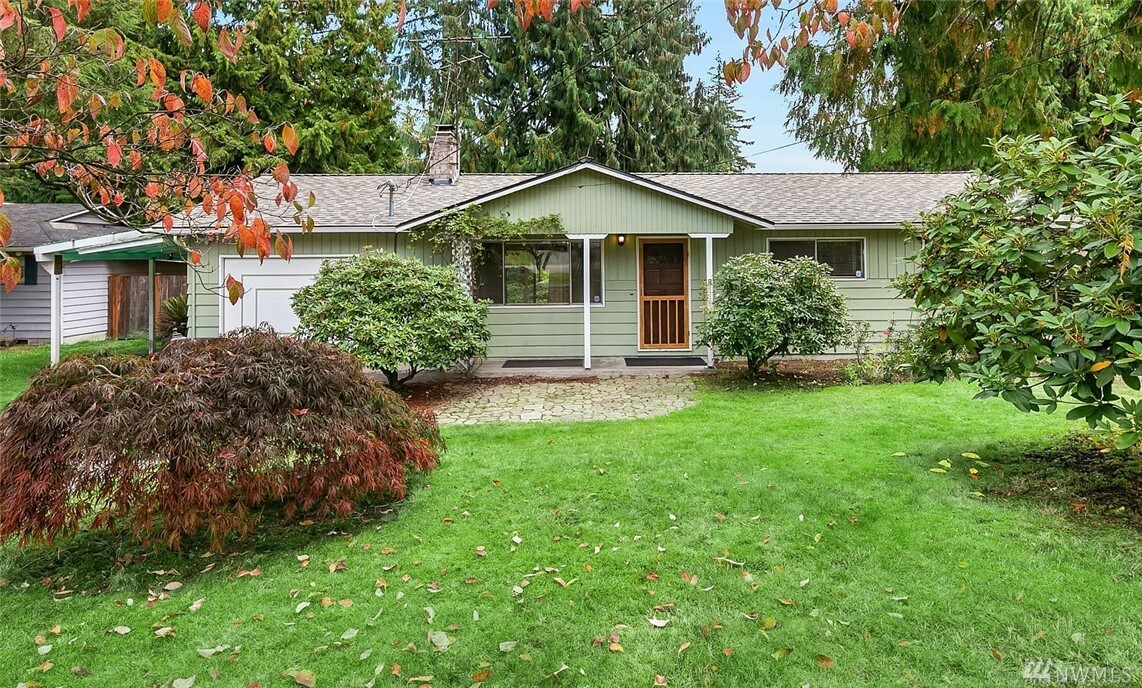 Property Photo:  15519 2nd Place W  WA 98087 