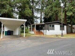 Property Photo: 900 29th St SE C2 WA 98002