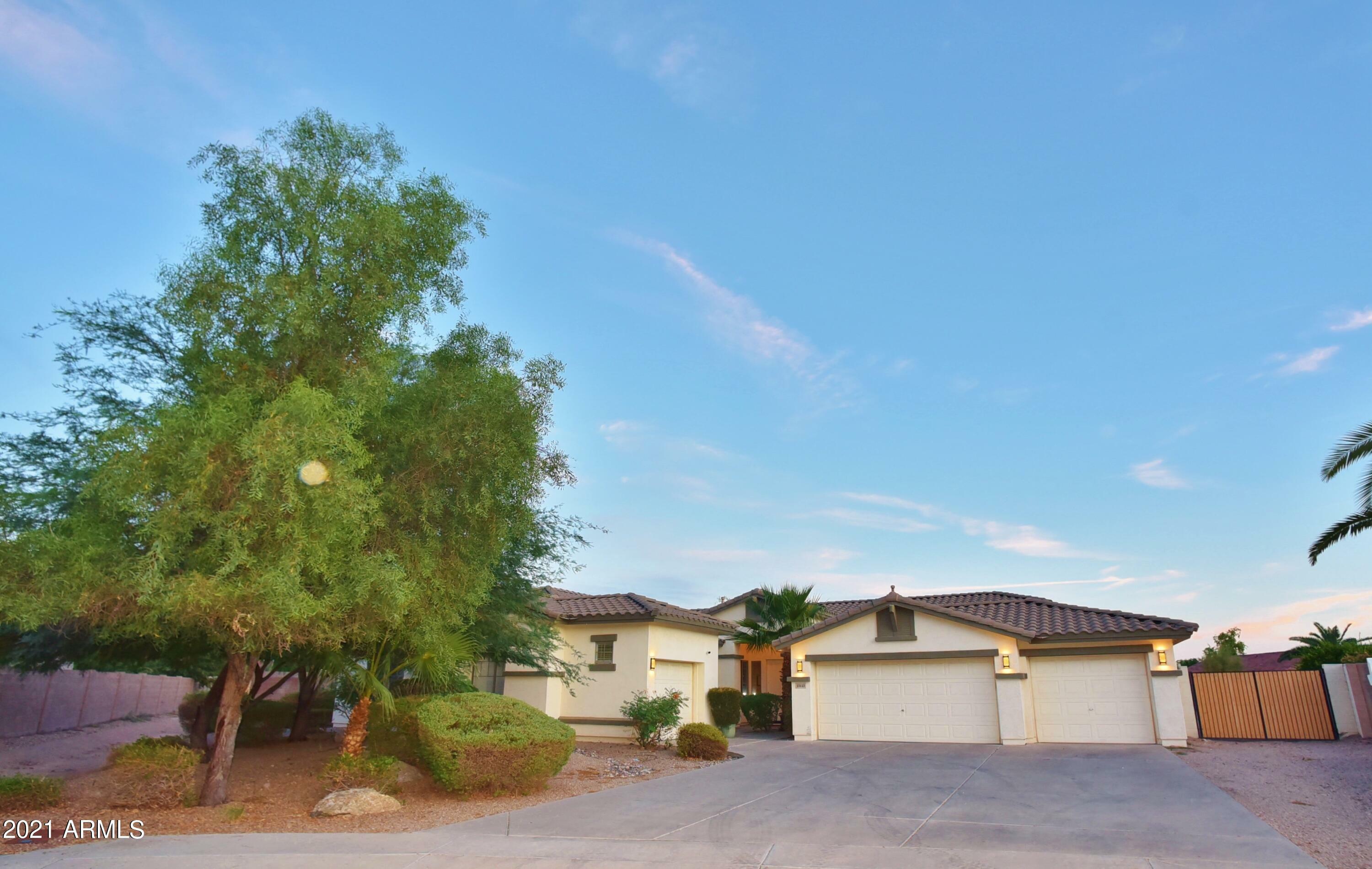 Property Photo: 13113 W Solano Drive AZ 85340