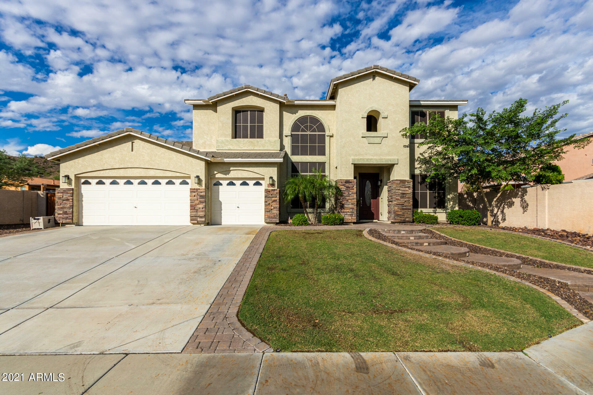 Property Photo: 28306 N 66th Avenue AZ 85083