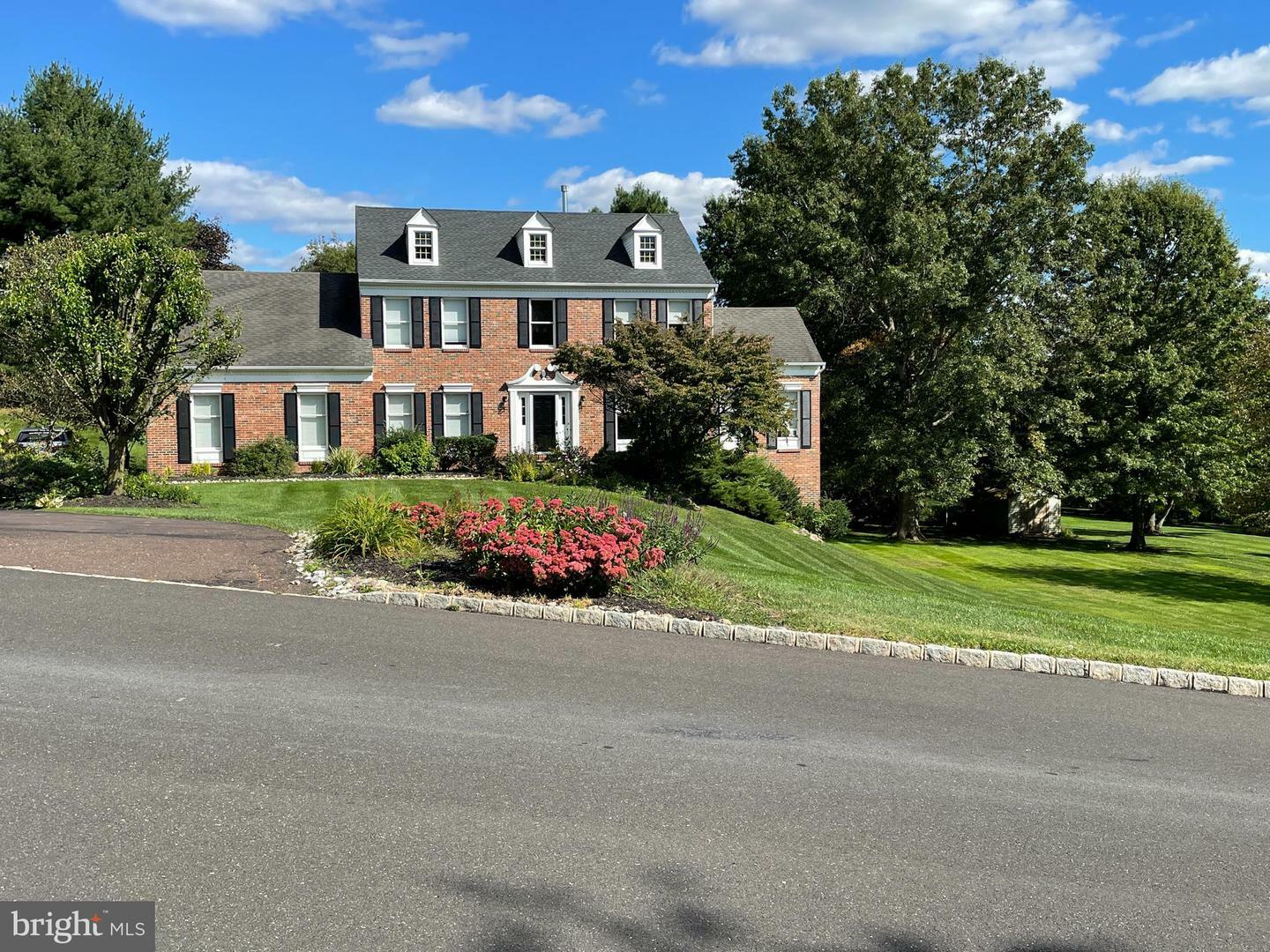 Property Photo:  324 Windy Run Road  PA 18901 