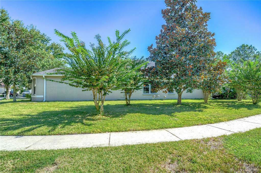 Property Photo: 7036 Moss Ledge Run FL 34637