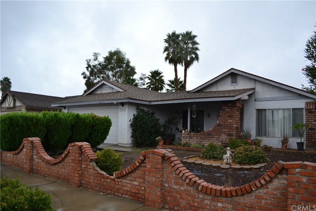 Property Photo:  29873 Sun Country Lane  CA 92586 