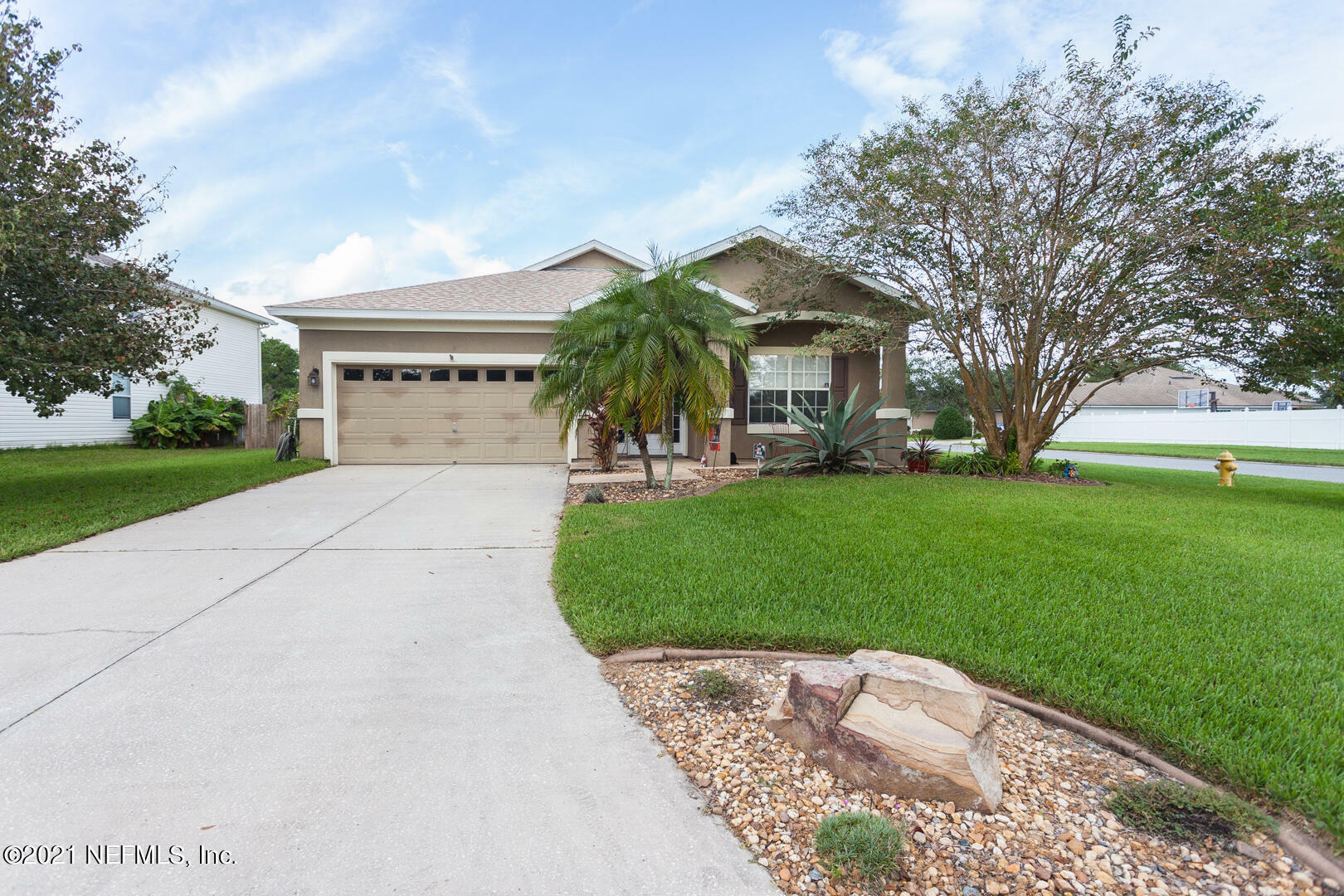 Property Photo:  12059 Autumn Sunrise Drive  FL 32246 