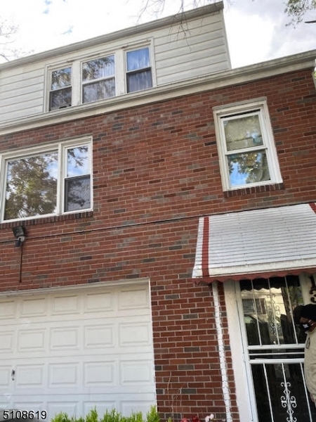 Property Photo:  133 Tuxedo Pkwy  NJ 07106 