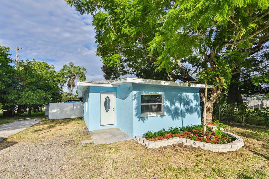 Property Photo:  3718 17th Street W  FL 34205 