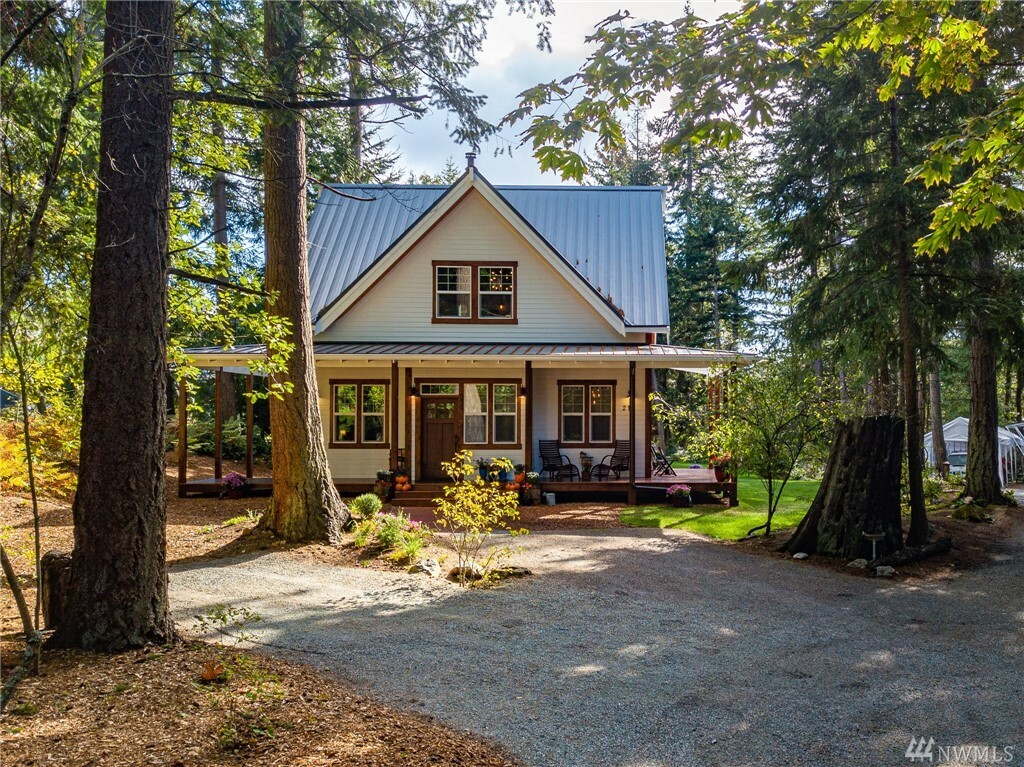 Property Photo:  212 Foothill Lane  WA 98282 