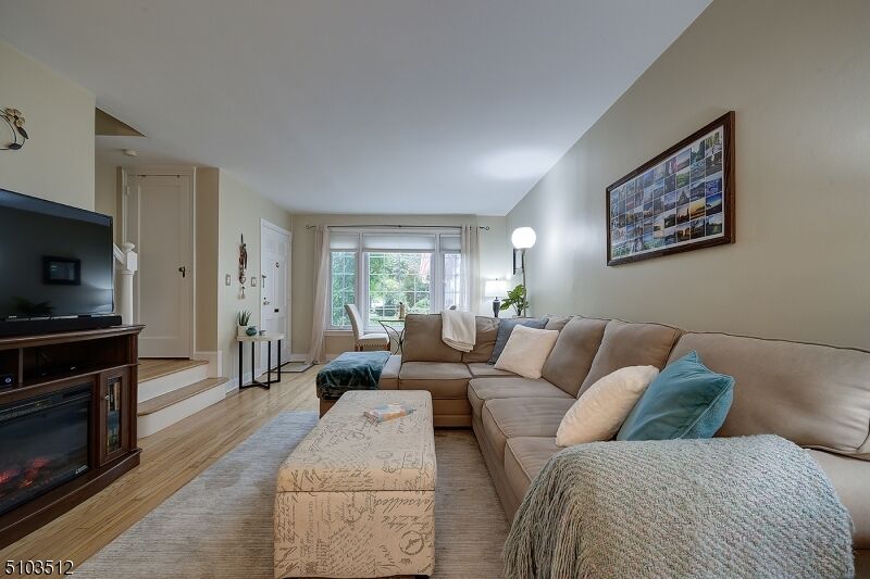 Property Photo:  32 Meadowbrook Pl A  NJ 07040 