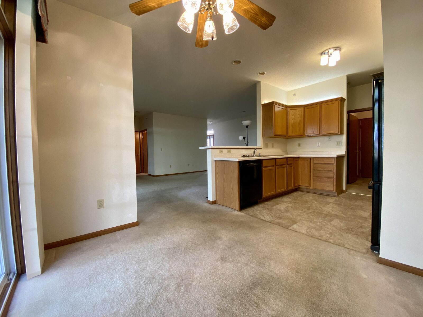 Property Photo: 7871 S Scepter Dr 4 WI 53132