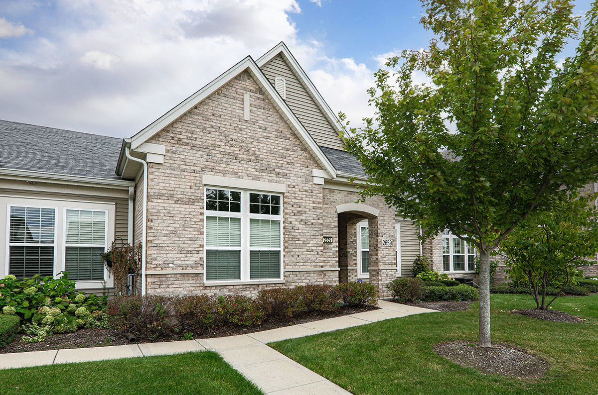 Property Photo:  2659 Camberley Circle  IL 60564 