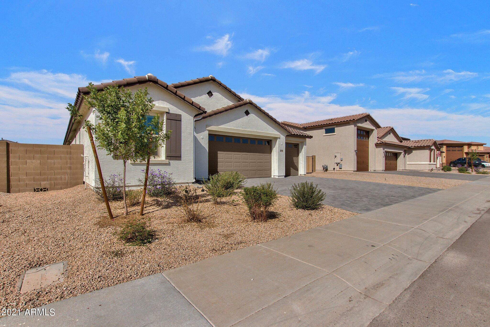 Property Photo:  3710 S 77th Lane  AZ 85043 