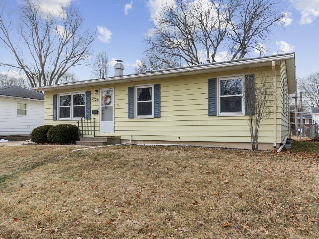 Property Photo:  2726 Teresa Drive SW  IA 52404 