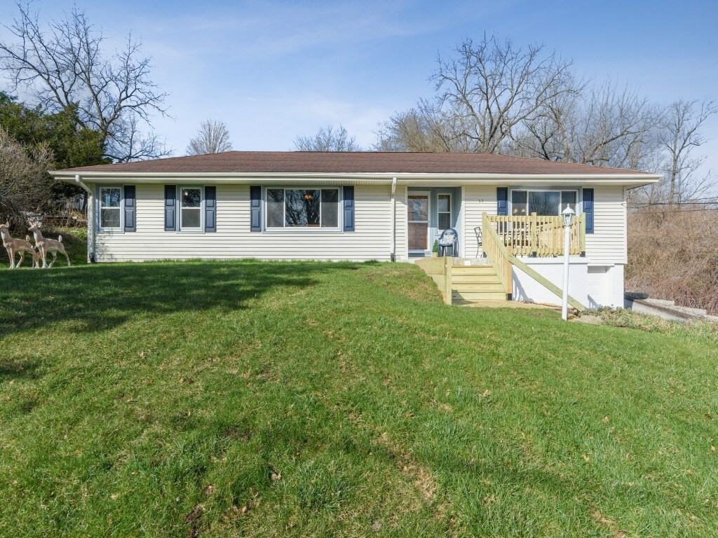 Property Photo:  57 Allview Drive SW  IA 52404 