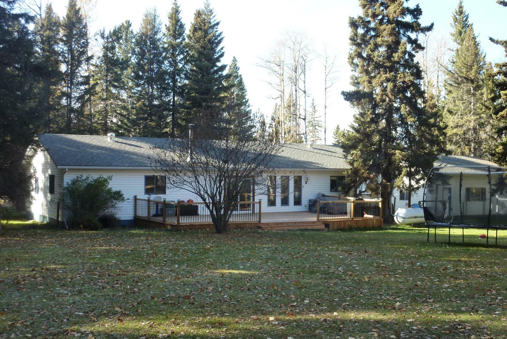 Property Photo: 11, 32579 52 Range 11 AB T0M 1X0