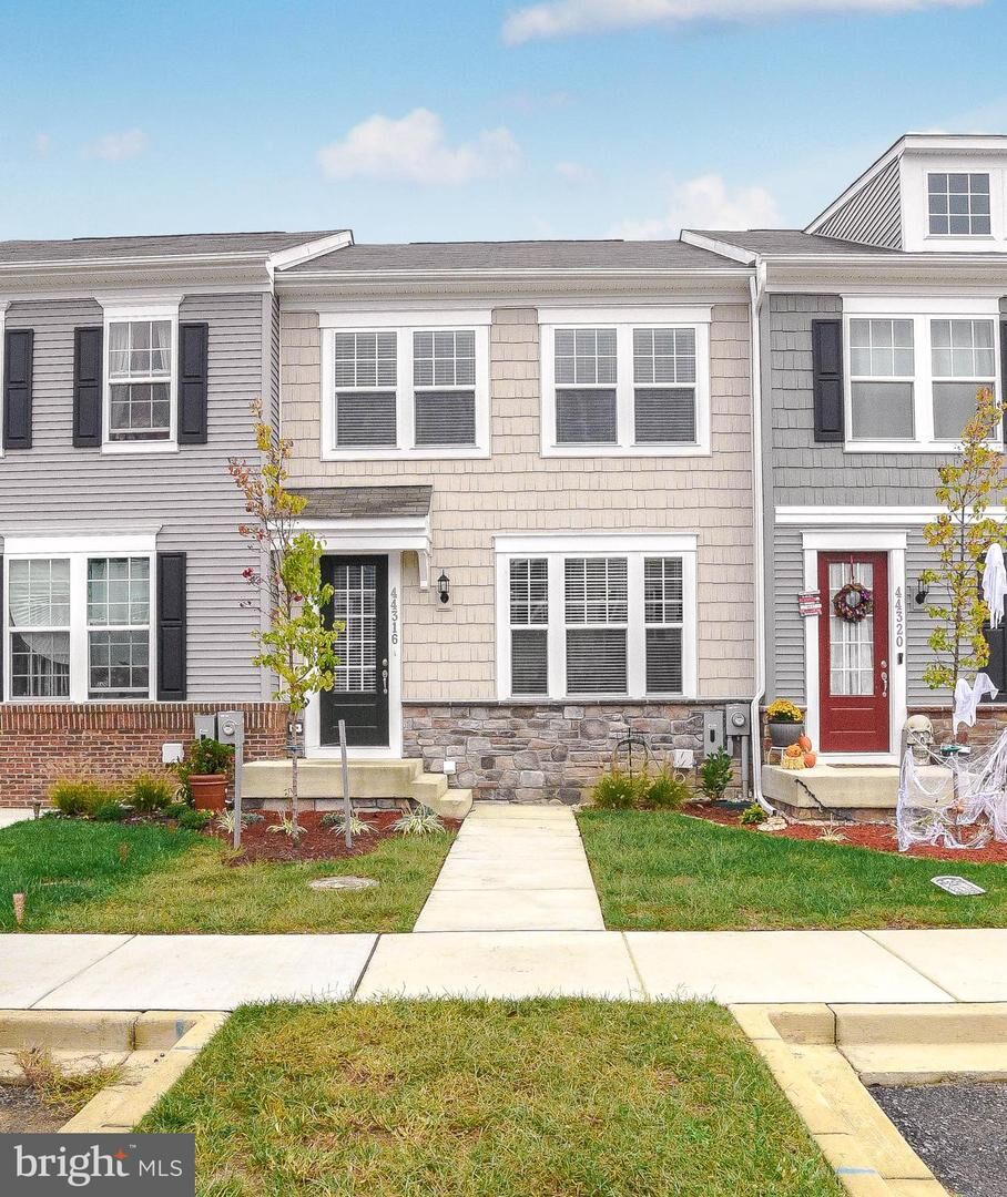 Property Photo:  44316 Azalea Way  MD 20619 
