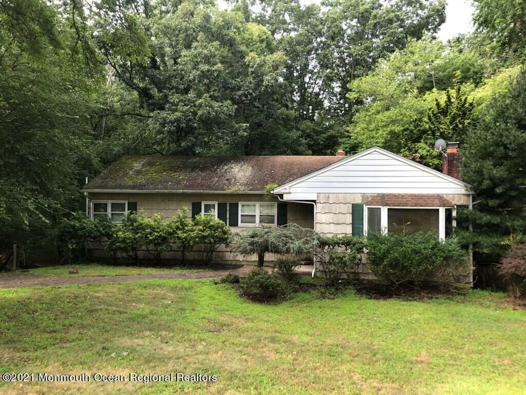 Property Photo:  13 Laurel Lane  NJ 07726 