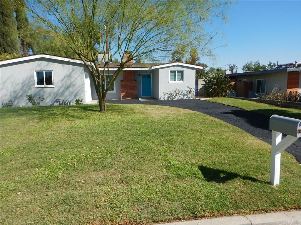 Property Photo: 26919 Villa CA 92346