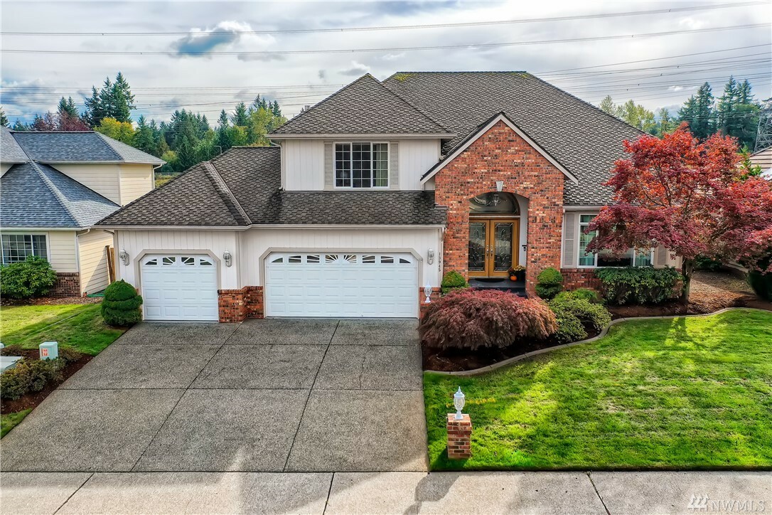 Property Photo:  13945 SE 159th Place  WA 98058 