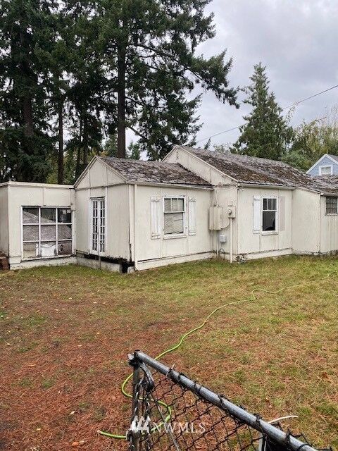 Property Photo: 313 118th Street S WA 98444
