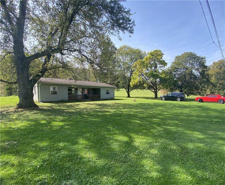 Property Photo:  49 Hunter Rd  PA 15044 