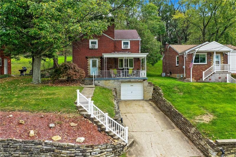 Property Photo: 1015 Glencoe Ave PA 15220