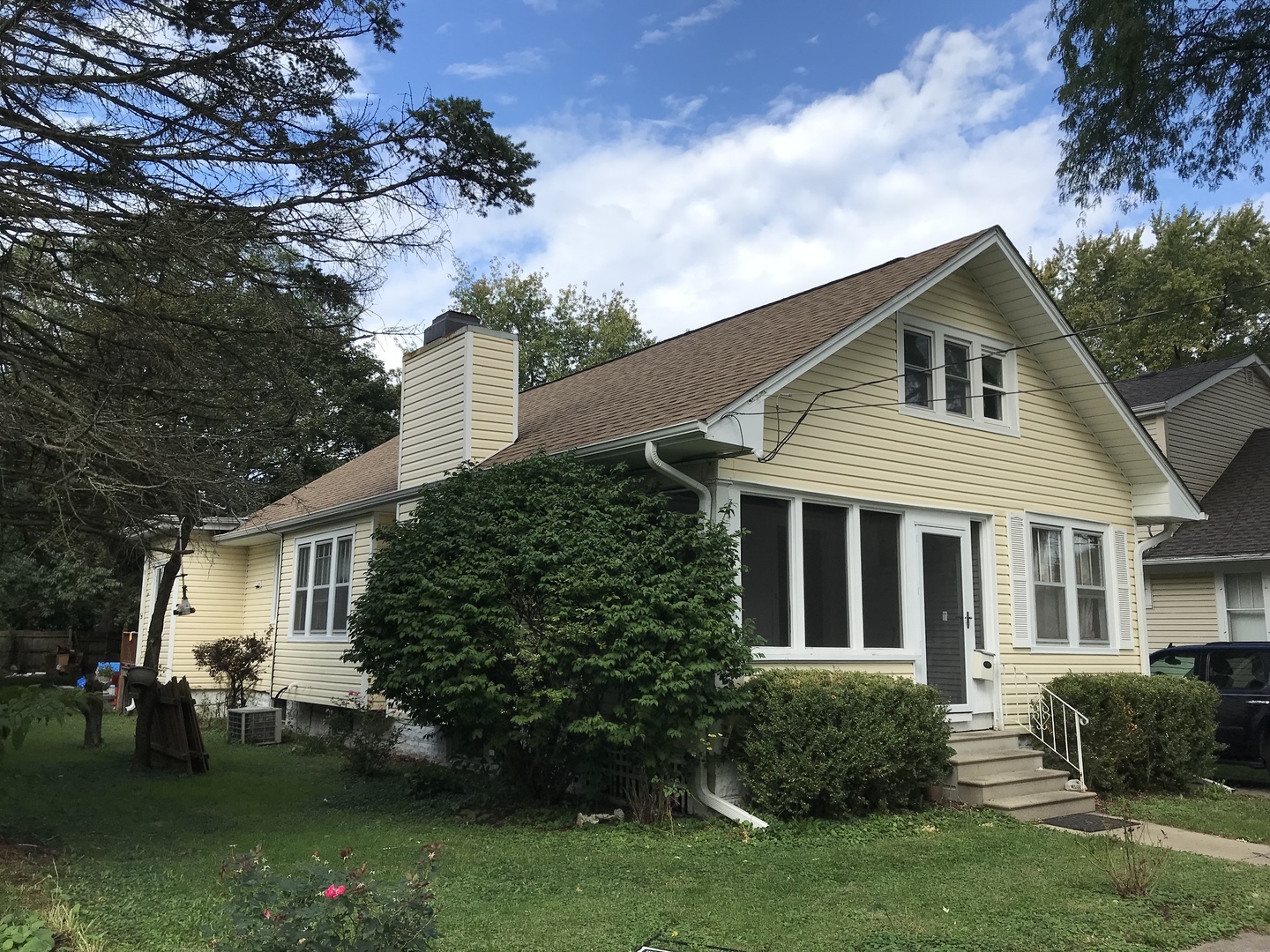 Property Photo: 823 S Spencer Street IL 60505