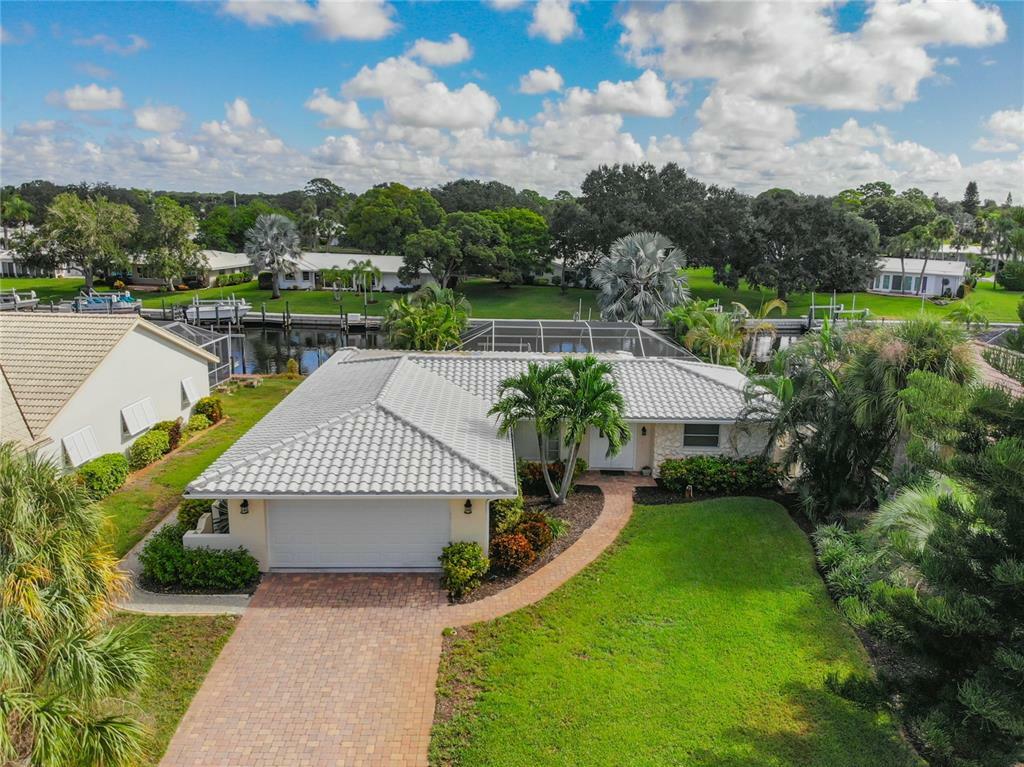 Property Photo: 8 Windsor Drive FL 34223