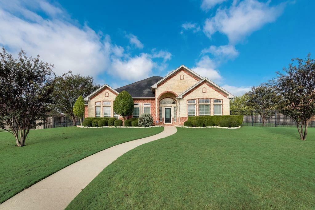 Property Photo:  1741 Ashemore Court  TX 76065 