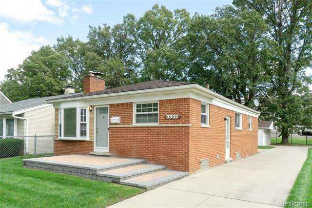 Property Photo:  3302 Harvard Road  MI 48073 