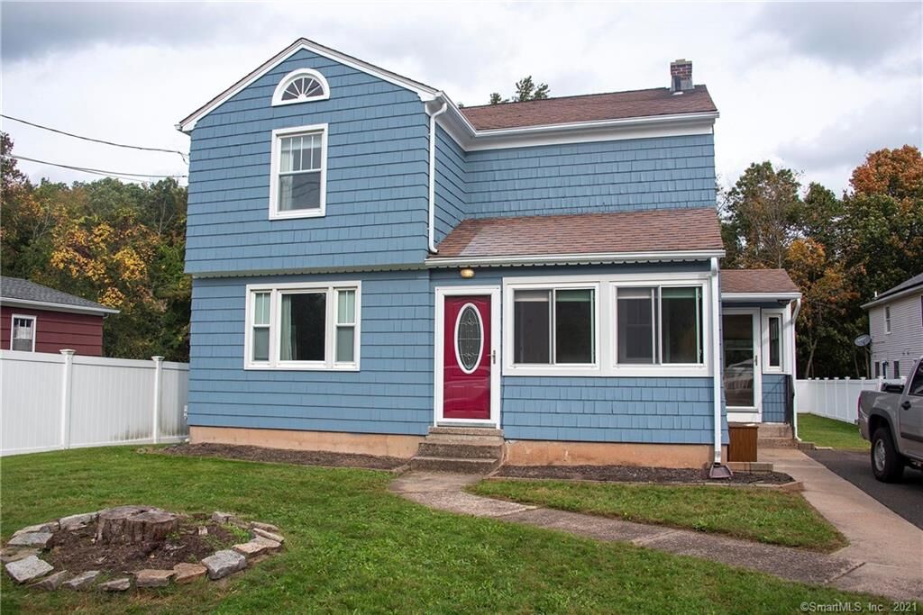 Property Photo:  397 Kensington Avenue  CT 06451 