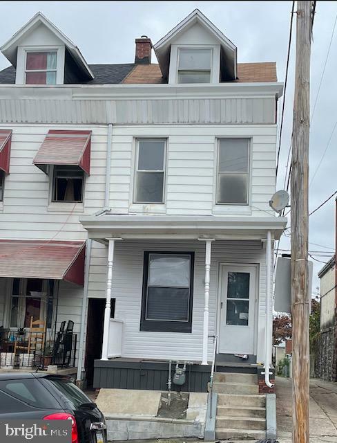 Property Photo:  1143 Windsor Street  PA 19604 