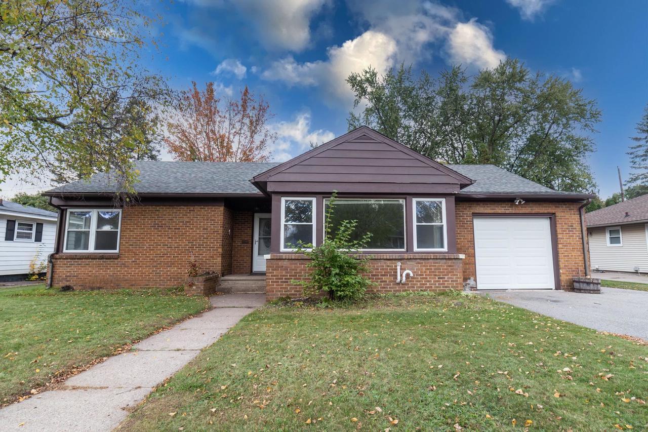 Property Photo: 704 Kent Street WI 54403