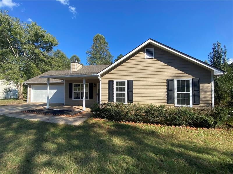 Property Photo:  5183 Sagewood Drive  GA 30542 