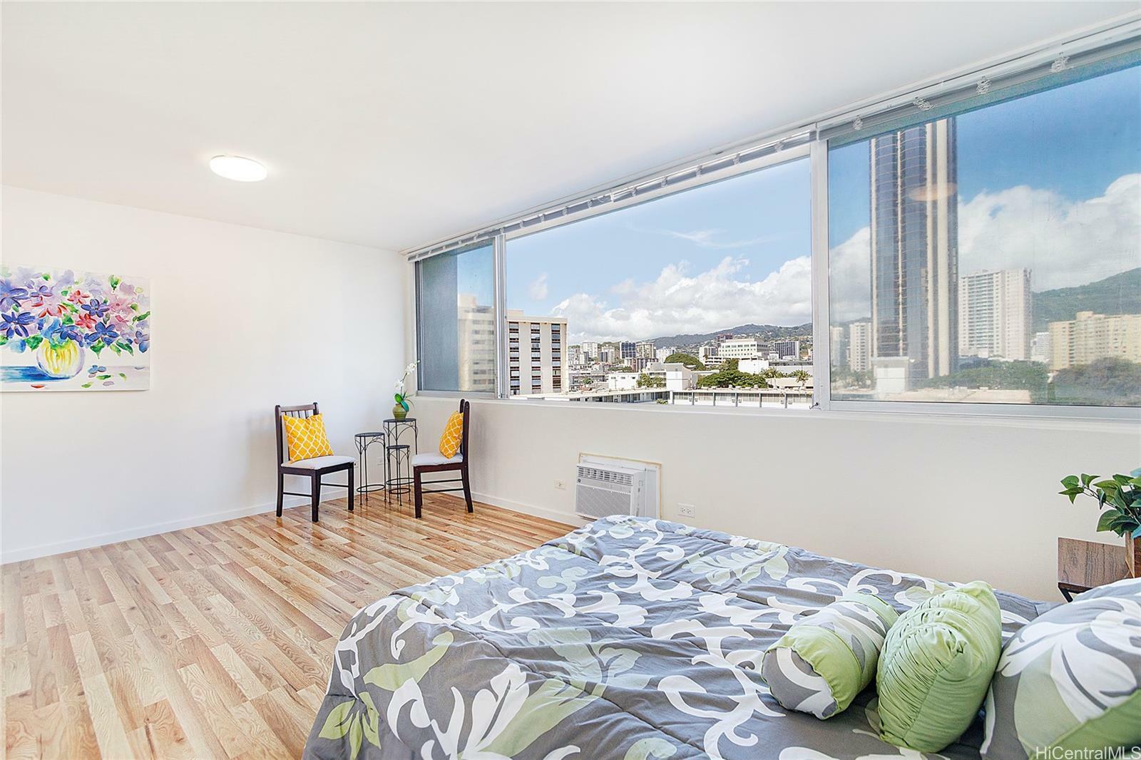 1560 Kanunu Street 722  Honolulu HI 96814 photo