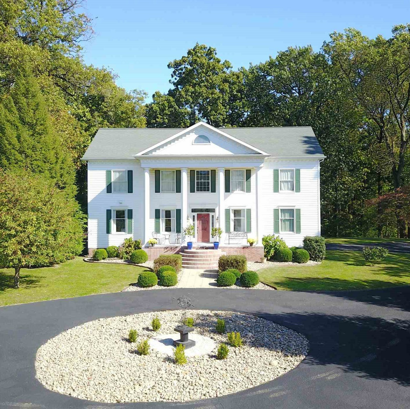Property Photo: 1548 N Sugarland Road IN 47501