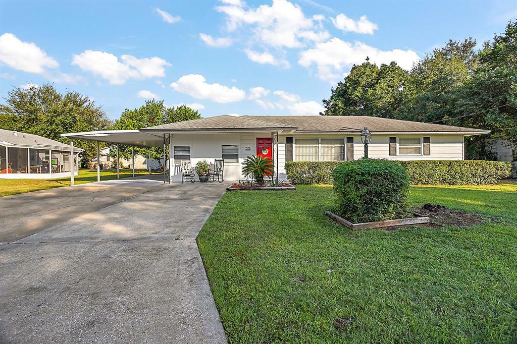 Property Photo:  1160 Simpson Lane  FL 32757 