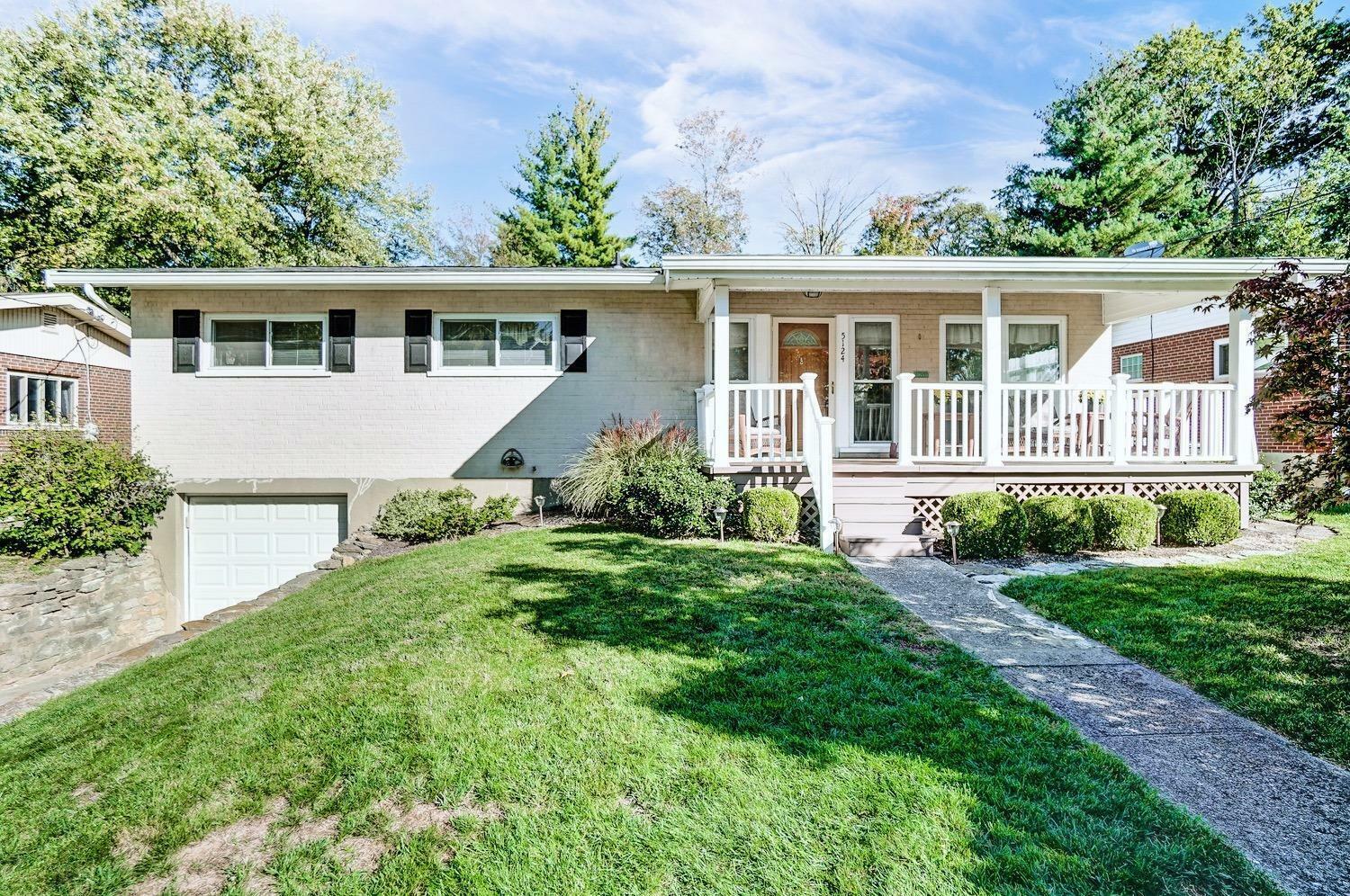 Property Photo: 5124 Ballantrae Ct OH 45238