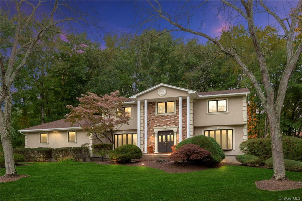 Property Photo:  8 Rochelle Drive  NY 10956 