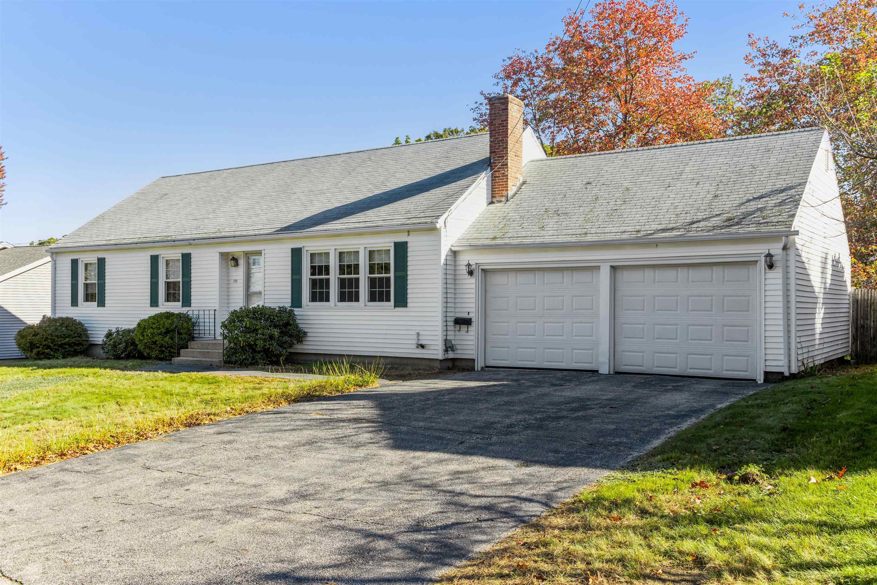 Property Photo: 173 Mayflower Drive NH 03104