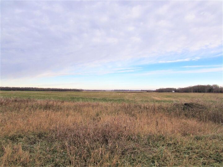 Property Photo:  108 Alberta Street  AB T0B 2M0 