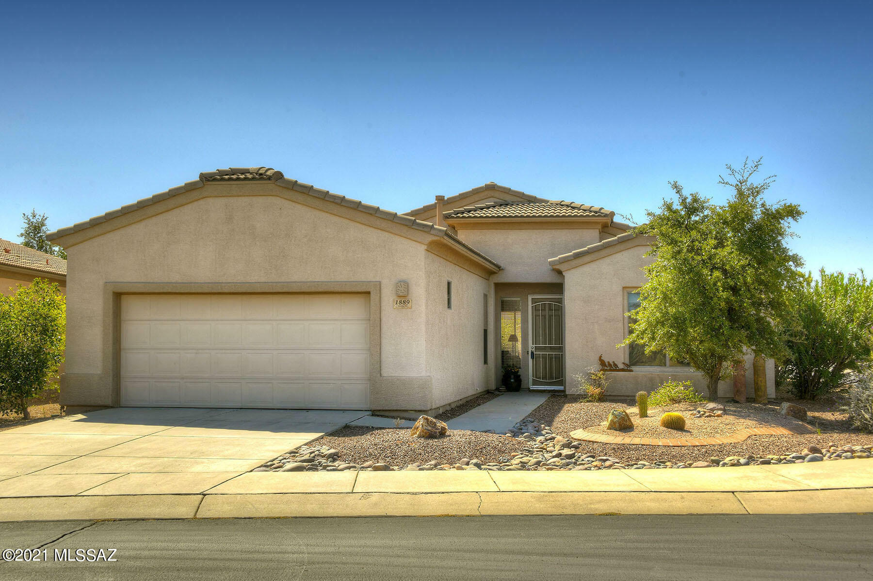 Property Photo:  1889 W Calle Casas Lindas  AZ 85622 