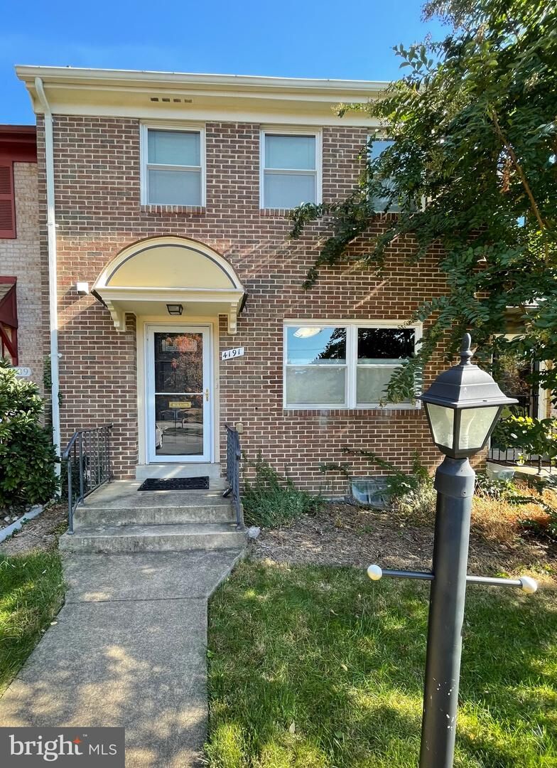 Property Photo: 4191 University VA 22030