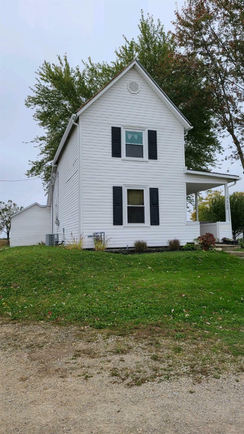 Property Photo:  308 E North St  OH 45382 