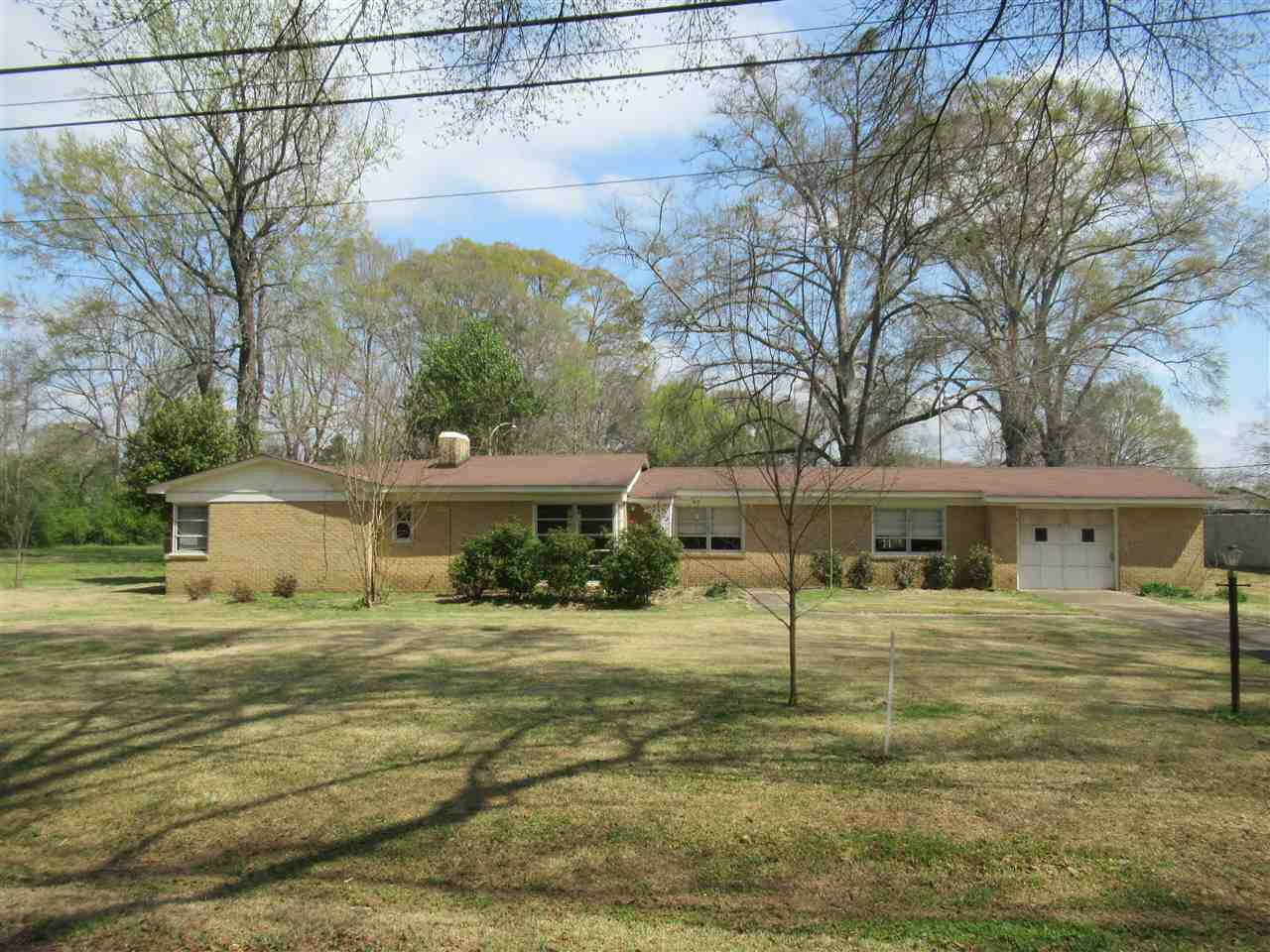 Property Photo:  107 Williams Street  MS 39095 