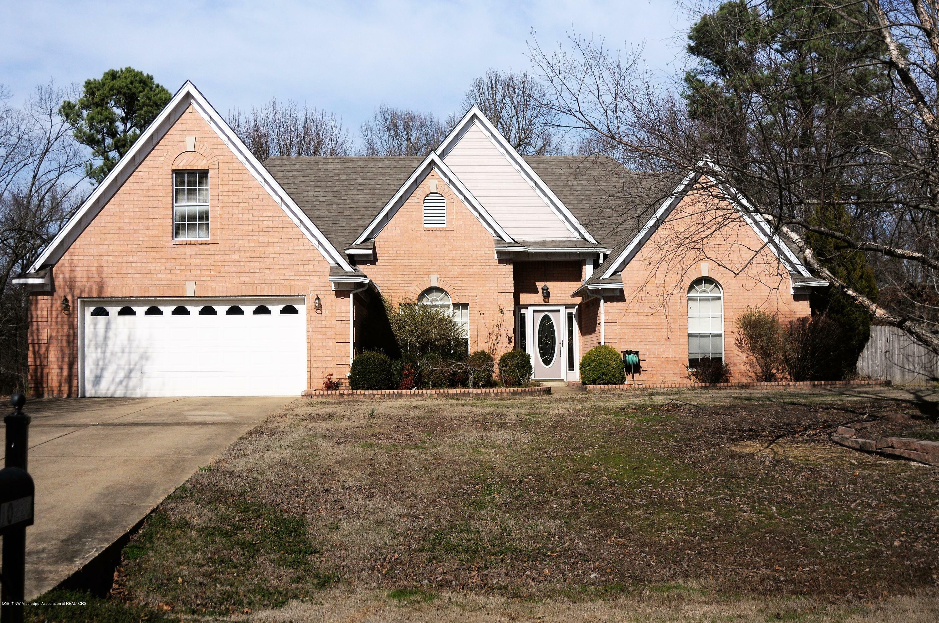 Property Photo: 10220 Loftin Drive MS 38654