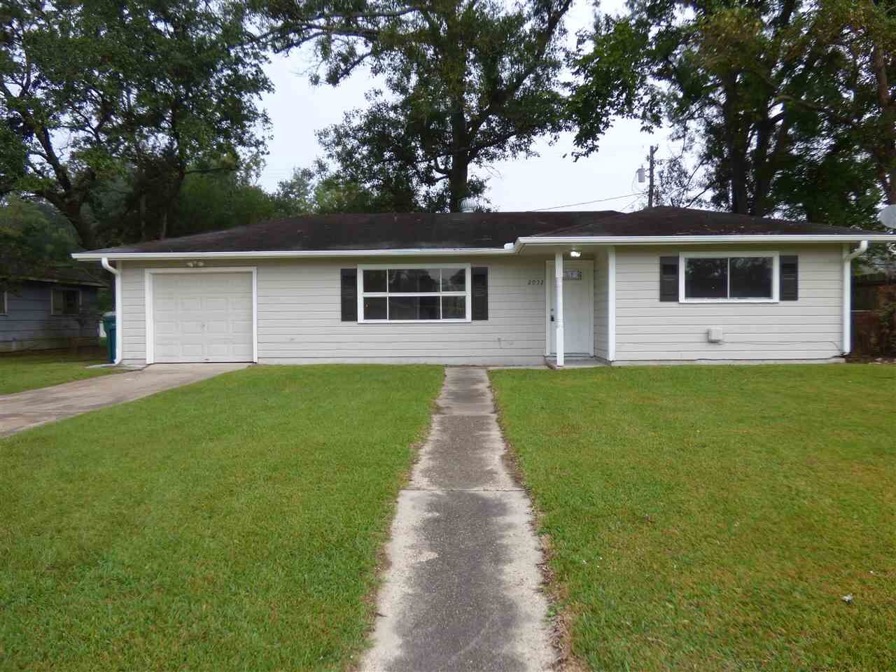 Property Photo:  2032 Monterrey  TX 77630 